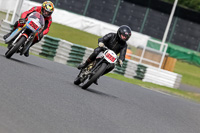 Vintage-motorcycle-club;eventdigitalimages;mallory-park;mallory-park-trackday-photographs;no-limits-trackdays;peter-wileman-photography;trackday-digital-images;trackday-photos;vmcc-festival-1000-bikes-photographs